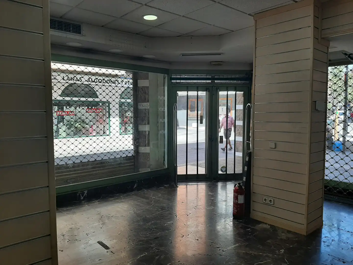 Local comercial de lloguer a Estación - Parque O'Donnell, imagen 12