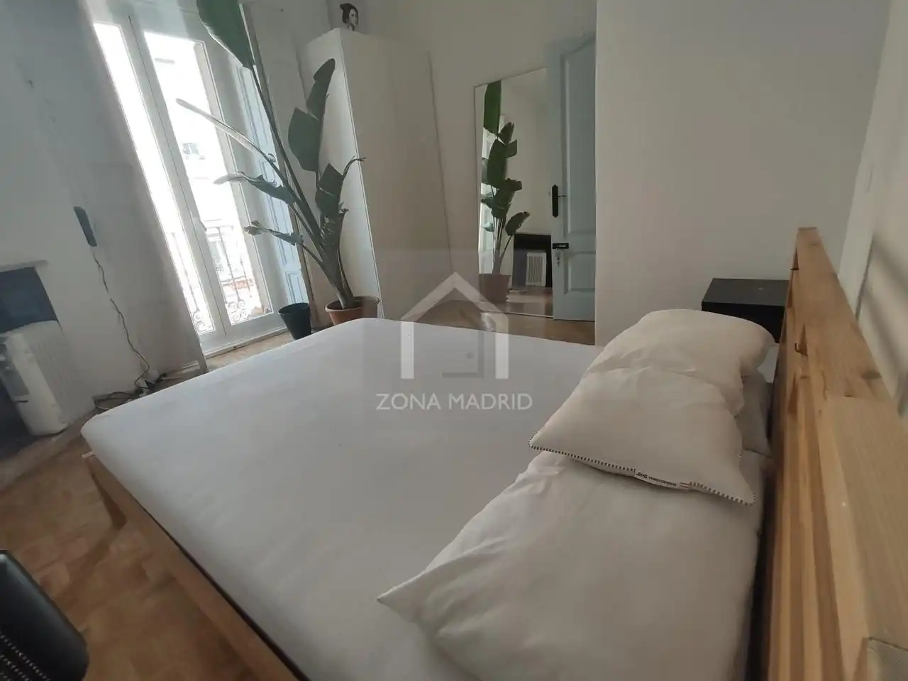 Habitación de Piso en venta en Madrid con Trastero