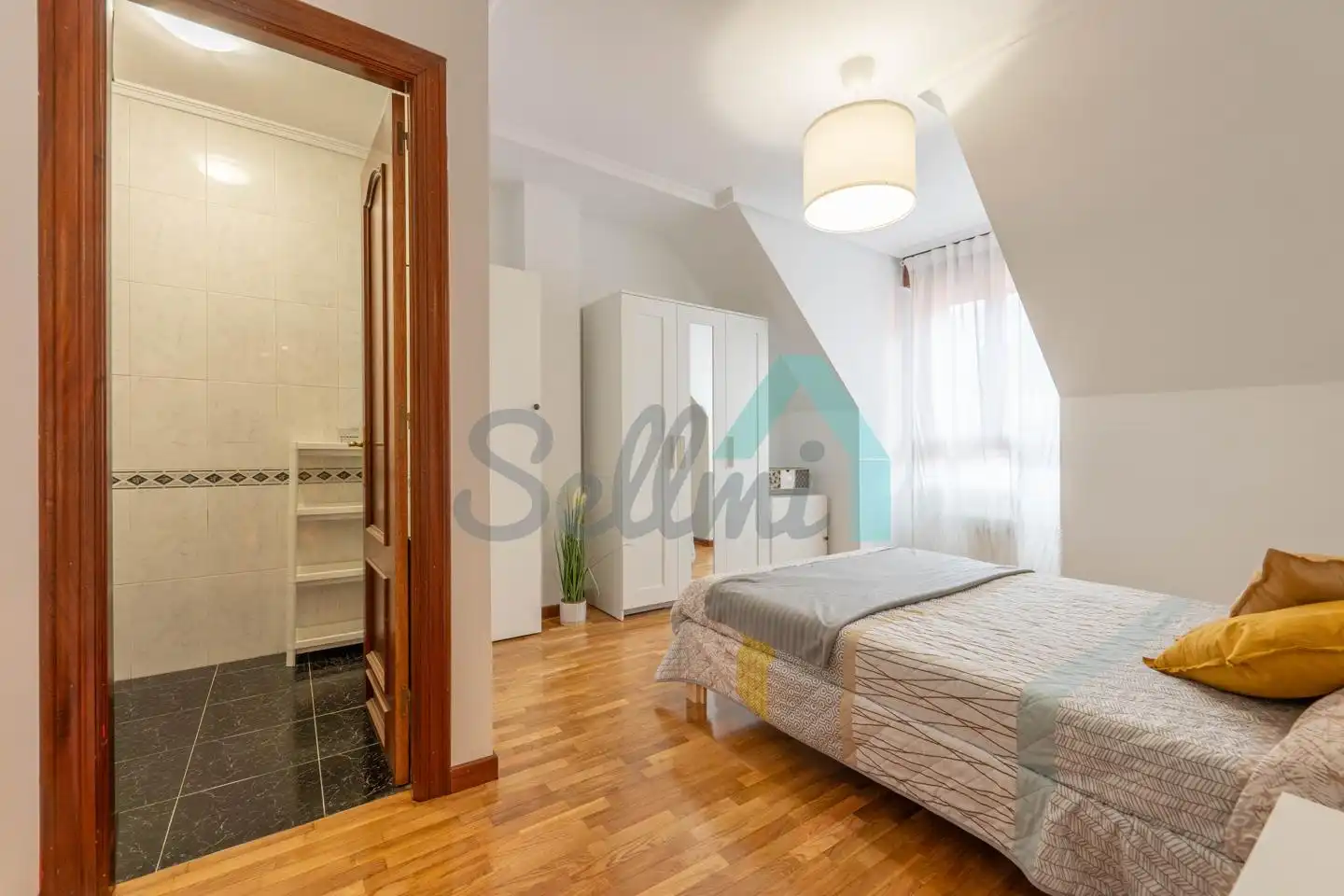 Dachboden zur Miete in Calle Bernardo Casielles, Argañosa