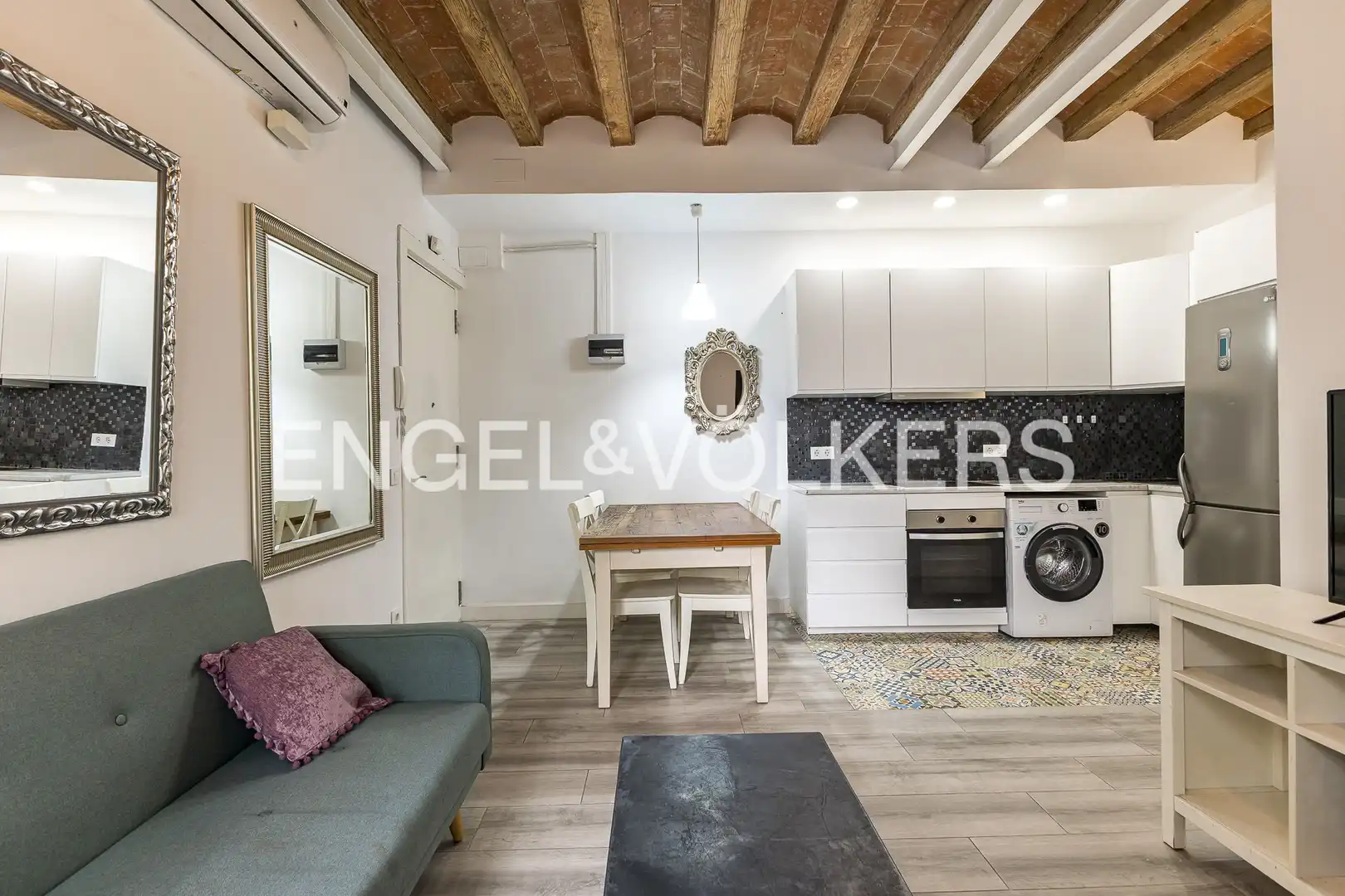 Cocina de Piso en venta en Barcelona con Aire acondicionado y Calefacción