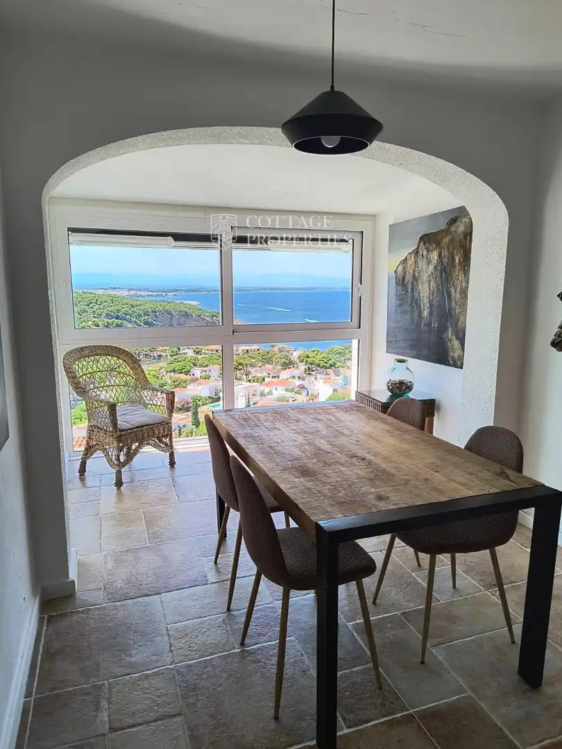 Esszimmer von Einfamilien-Reihenhaus zum Verkauf in L'Escala mit Heizung, Terrasse und Schwimmbad