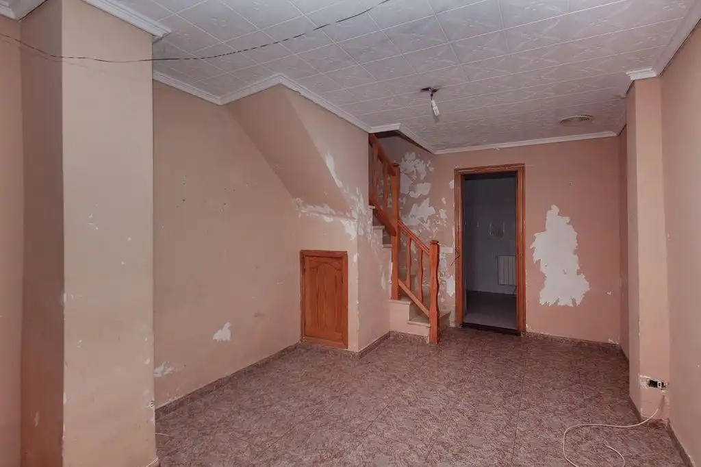 Houses for sale in Tavernes de la Valldigna  with Alarm