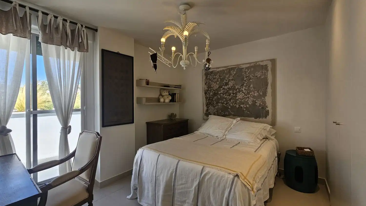 Dormitori de Apartament de lloguer en Sotogrande amb Aire condicionat, Calefacció i Terrassa