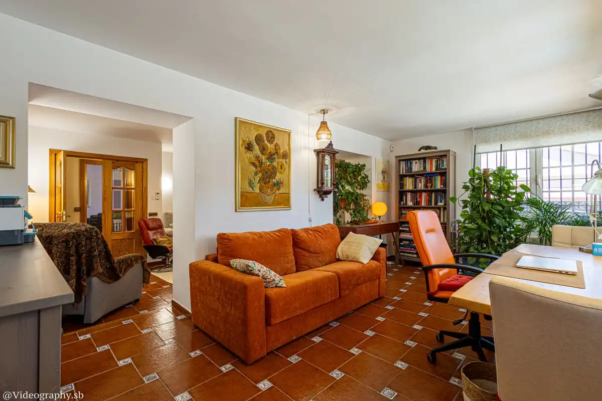 Sala d'estar de Casa o xalet en venda en Guadarrama amb Calefacció, Jardí privat i Piscina