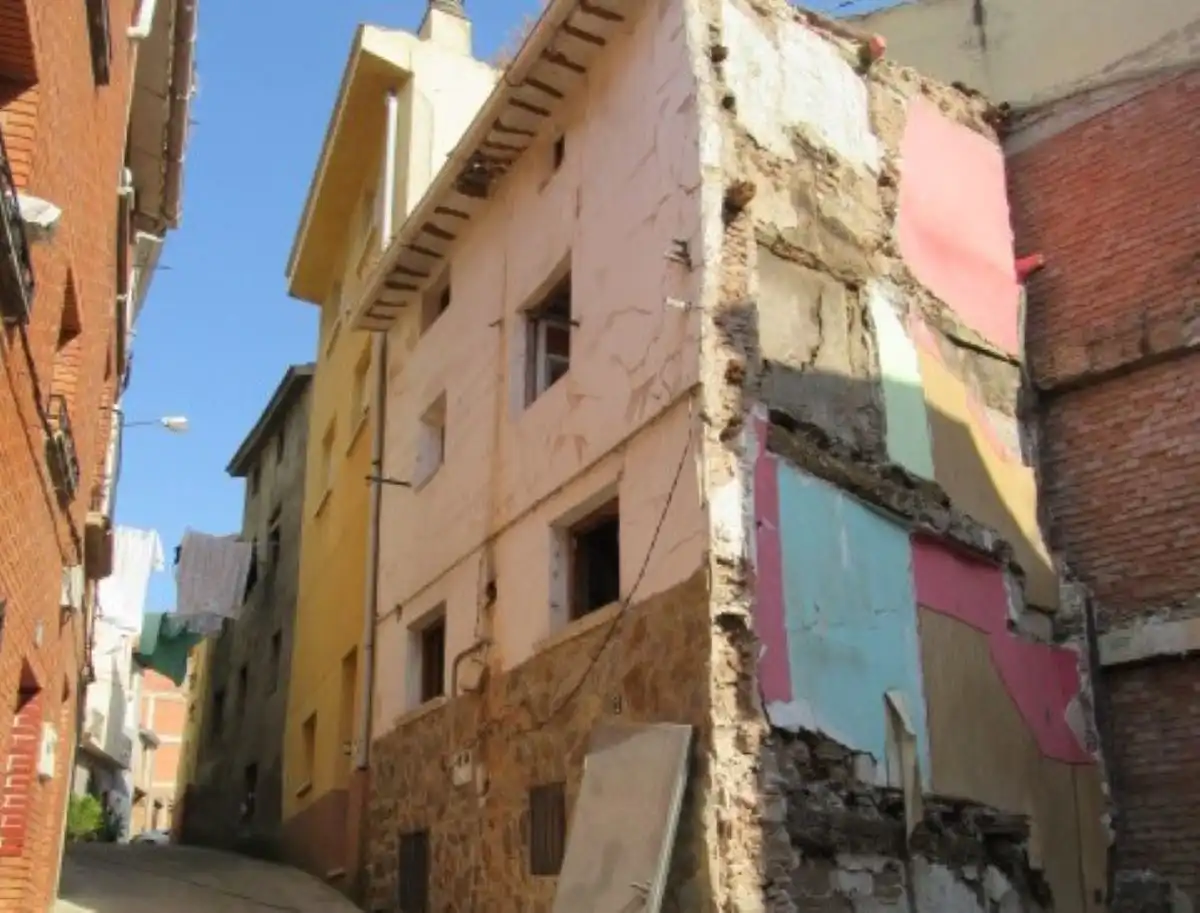 Einfamilien-Reihenhaus zum Verkauf in Calle Eras, Albelda de Iregua