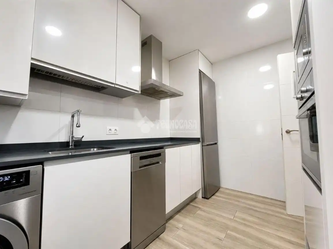 Casa aparellada amb jardí en venda a San Martín de la Vega, imagen 9