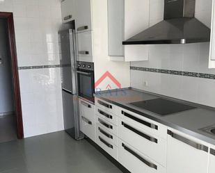 Kitchen of Flat to rent in Utrera  with Terrace and Community pool