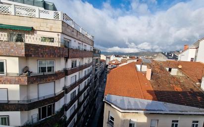 Exterior view of Flat for sale in Ourense Capital   with Parquet flooring, Oven and Washing machine