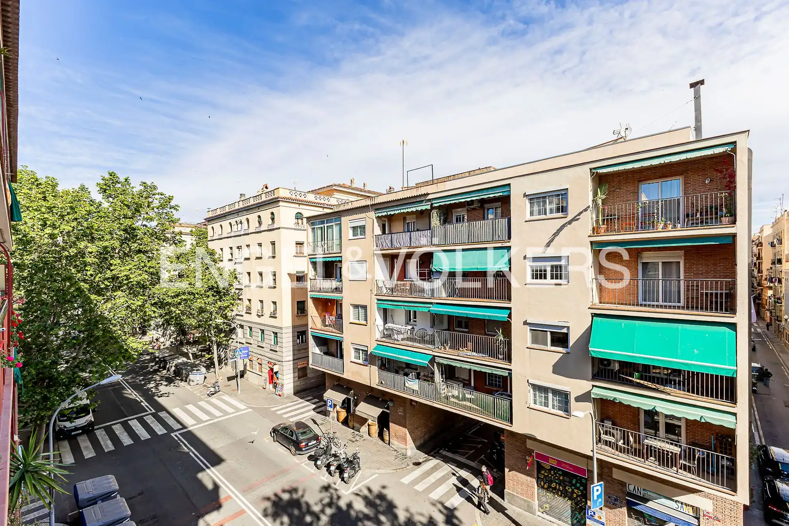 Vista exterior de Pis en venda en Barcelona amb Aire condicionat, Calefacció i Parquet