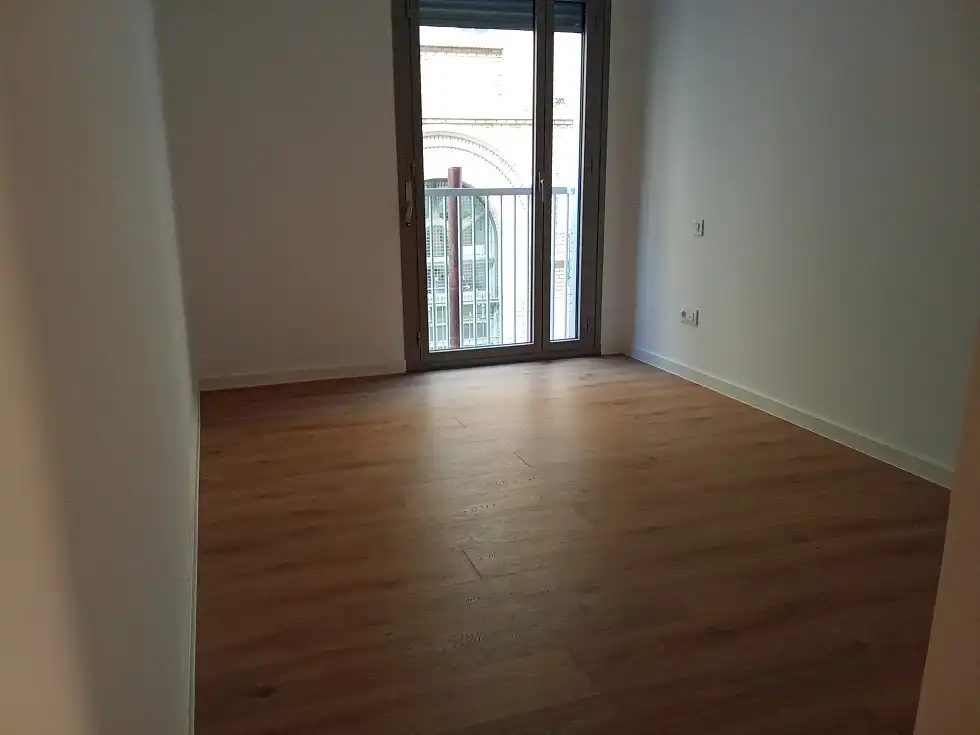 Dormitori de Pis de lloguer en Zaragoza amb Calefacció, Parquet i Microones