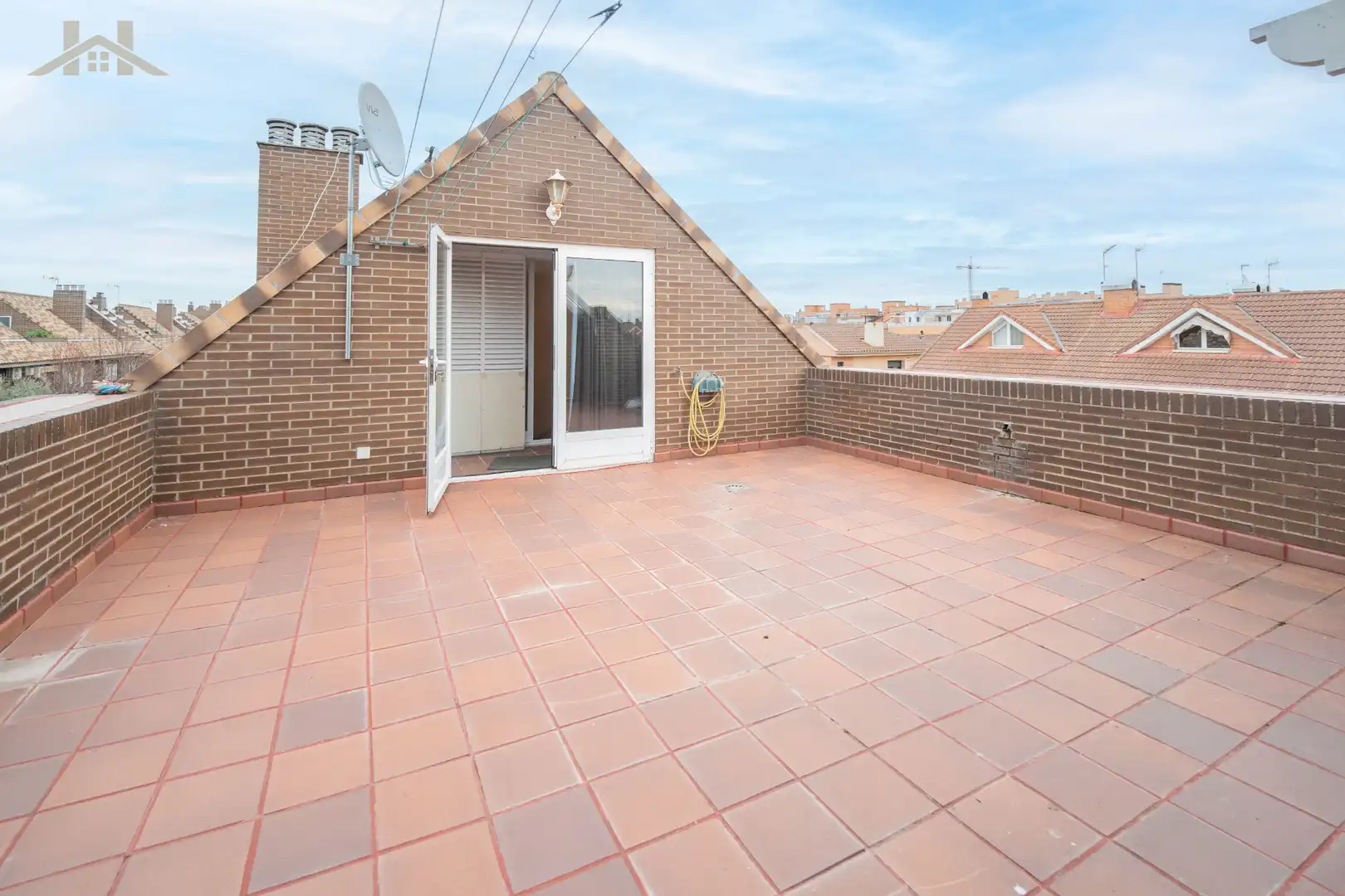 Terrace of Detached homes for sale in Torrejón de Ardoz  with Air Conditioner, Heating and Furnished