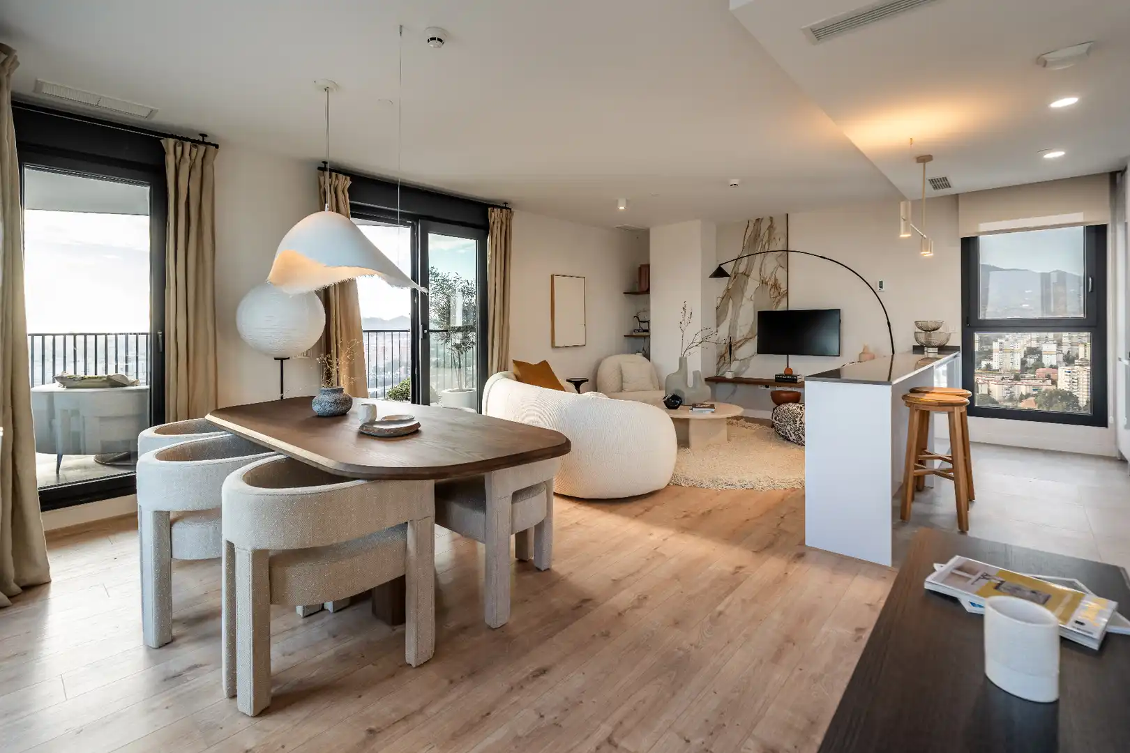 Sala de estar de Ático en venta en Málaga con Aire acondicionado, Calefacción y Terraza