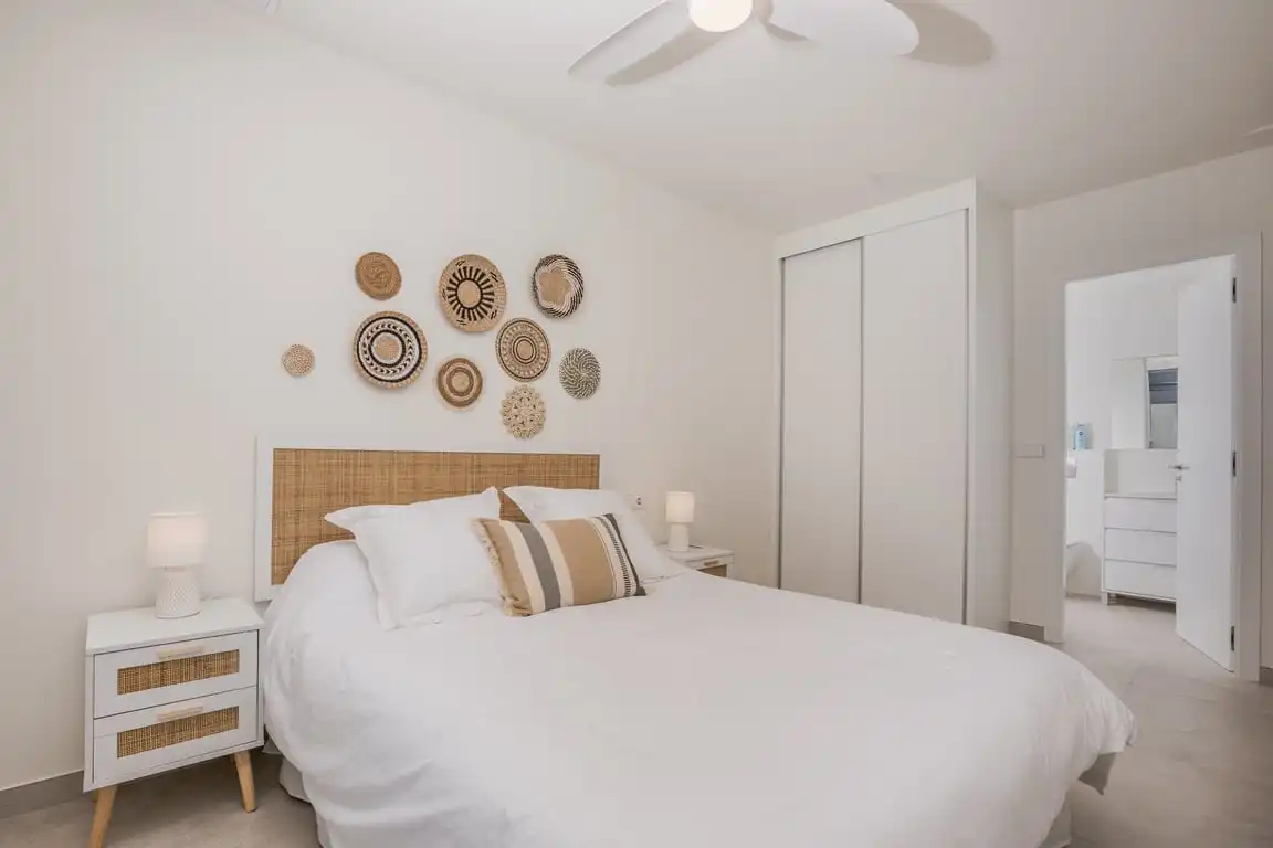 Schlafzimmer von Wohnungen zur Miete in Jávea / Xàbia mit Klimaanlage, Privatgarten und Schwimmbad