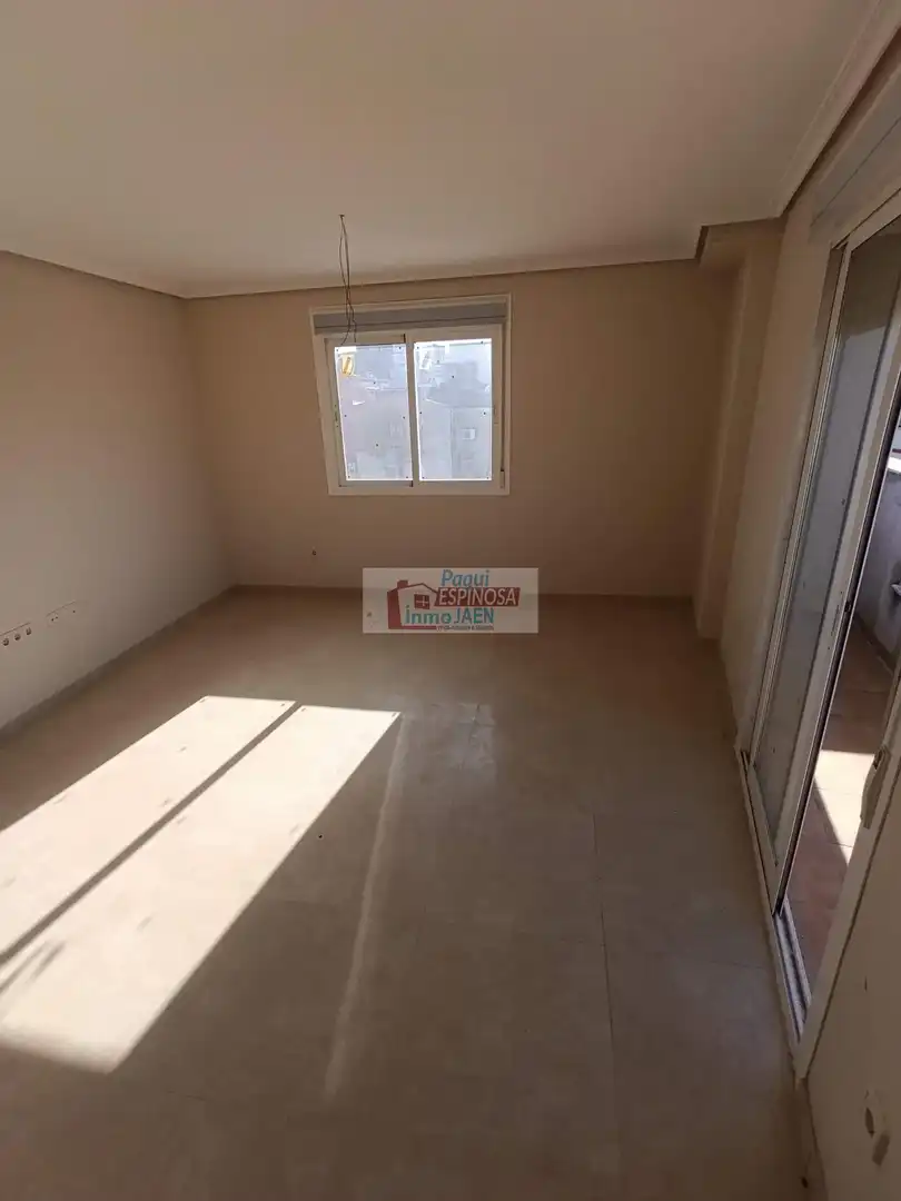 Appartamento con ascensore in vendita a Torredonjimeno, imagen 2