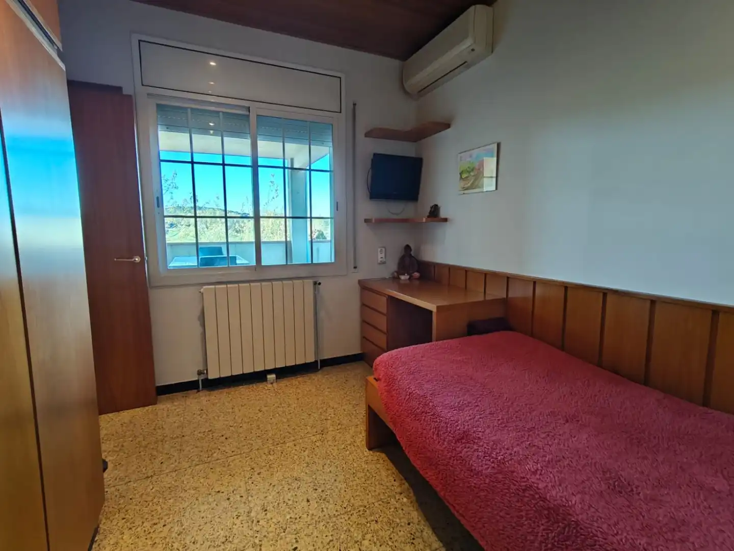 Bedroom of Detached homes for sale in Vilobí d'Onyar  with Air Conditioner, Heating and Terrace