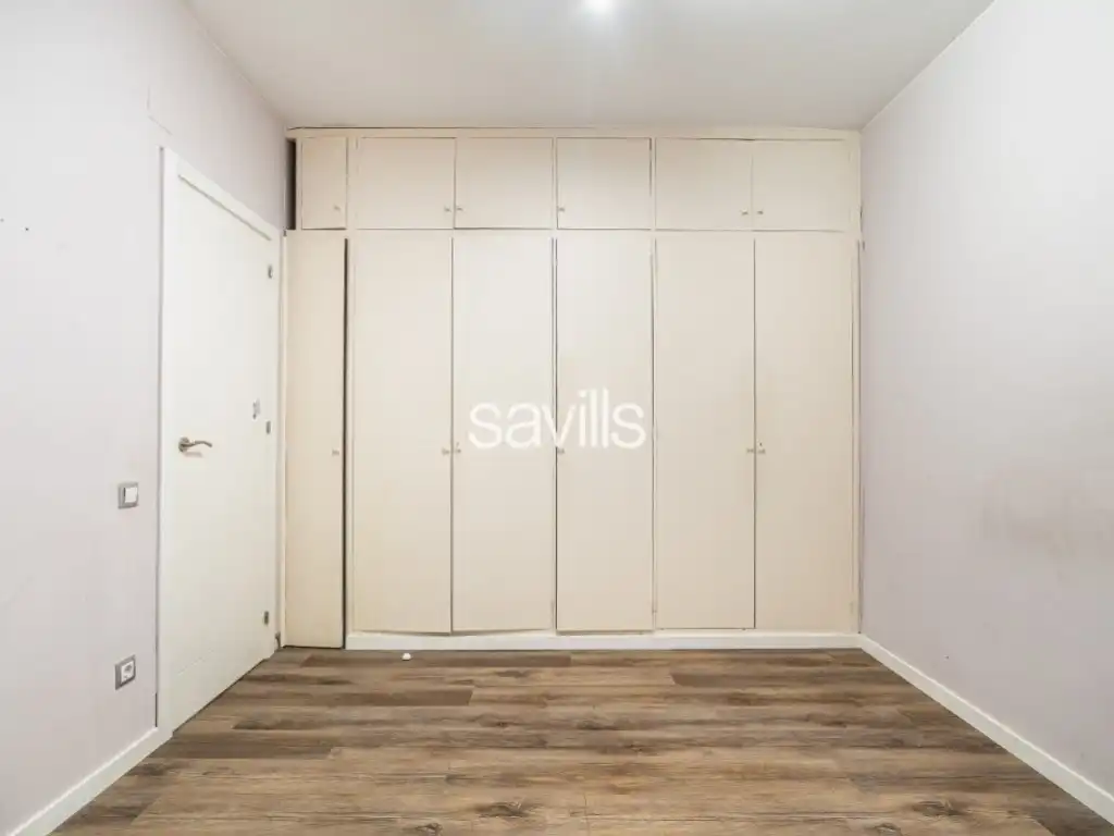 Habitación de Apartamento en venta en Barcelona con Aire acondicionado, Horno y Balcón