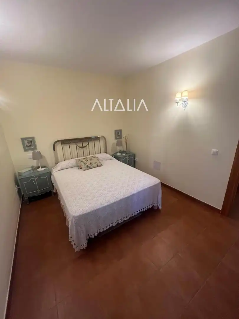 Dormitori de Casa o xalet en venda en Torrejoncillo del Rey amb Calefacció, Terrassa i Alarma