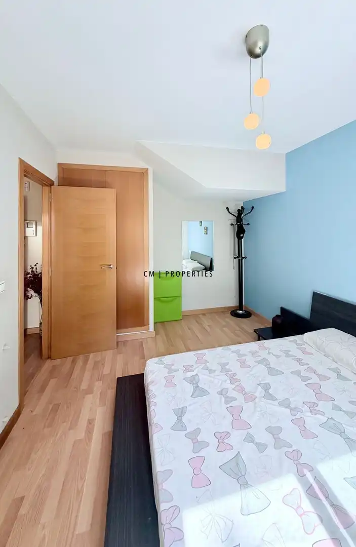 Habitación de Casa o chalet en venta en Torrent con Terraza, Trastero y Piscina