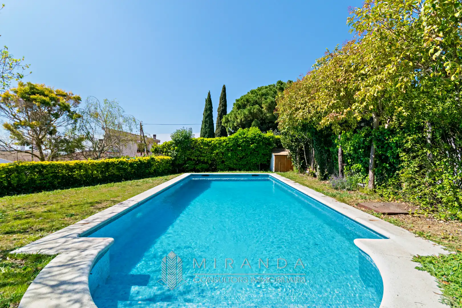 Piscina de Casa o xalet en venda en La Garriga amb Aire condicionat, Calefacció i Jardí privat