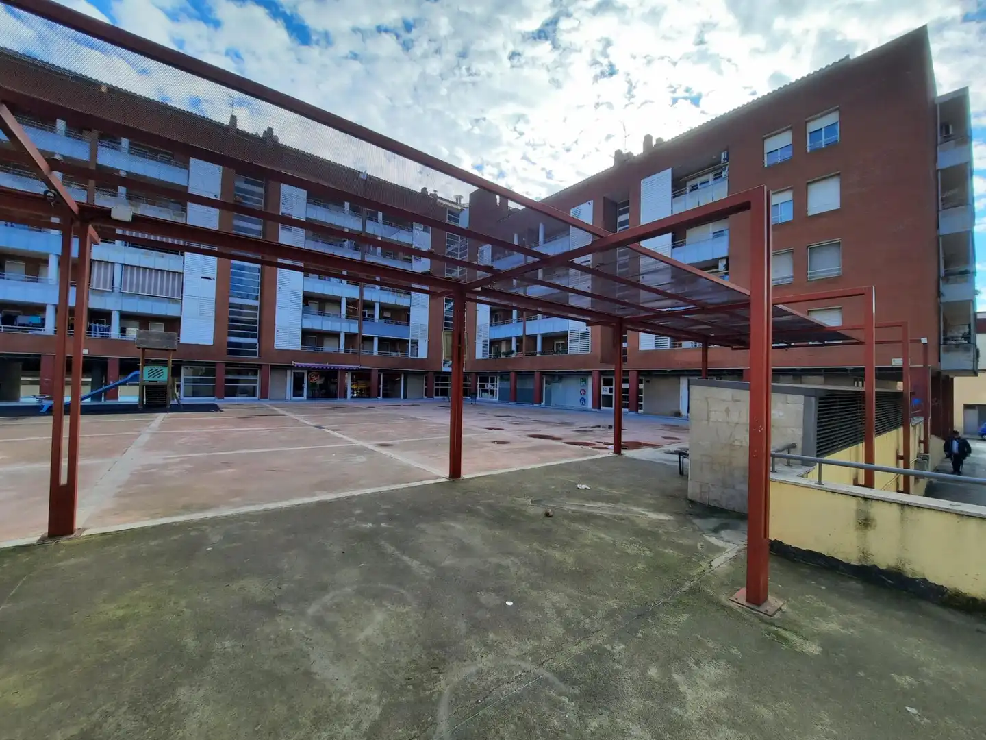 Vista exterior de Local en venta en Amposta con Aire acondicionado