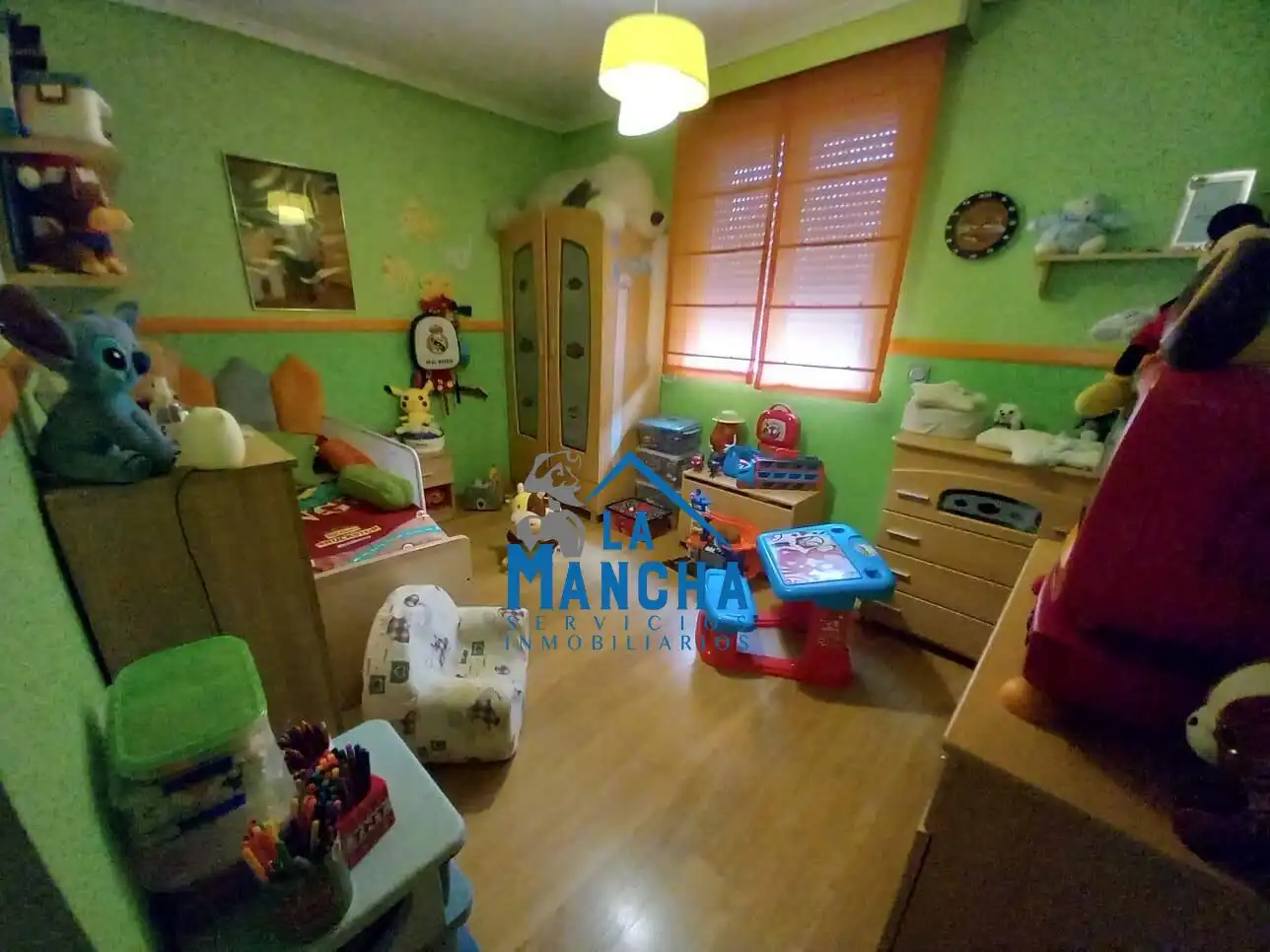 Schlafzimmer von Einfamilien-Reihenhaus zum Verkauf in La Gineta mit Abstellraum und Schwimmbad