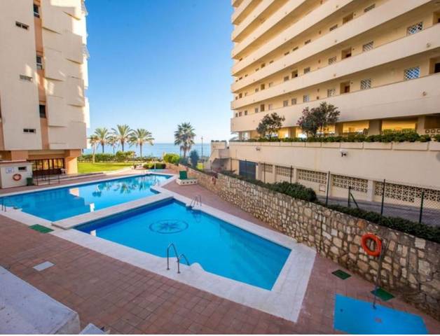 Piso en Venta en Playa Bajadilla - Puertos