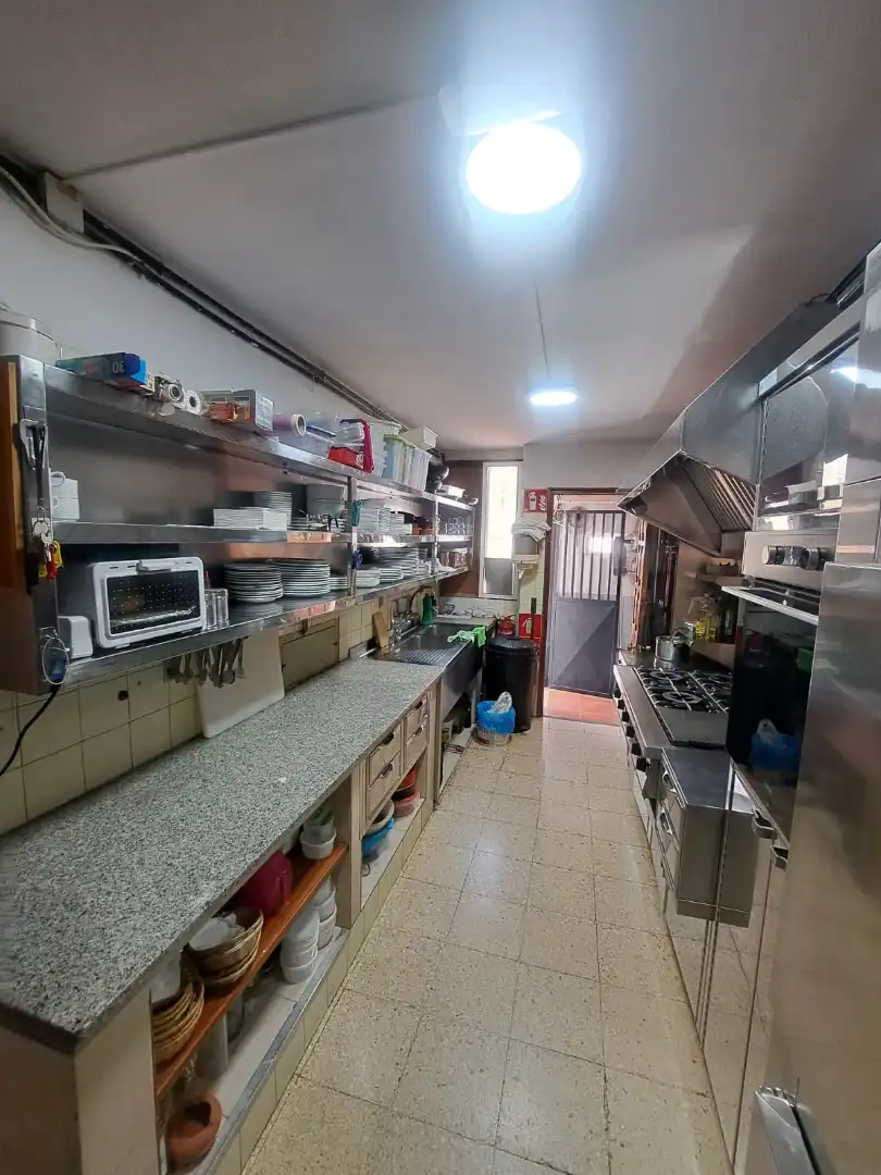 Küche von Geschaftsraum zum Verkauf in San Bartolomé de Tirajana mit Klimaanlage, Heizung und Terrasse