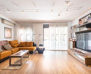 Sala d'estar de Apartament en venda en Viladecans amb Aire condicionat, Calefacció i Parquet
