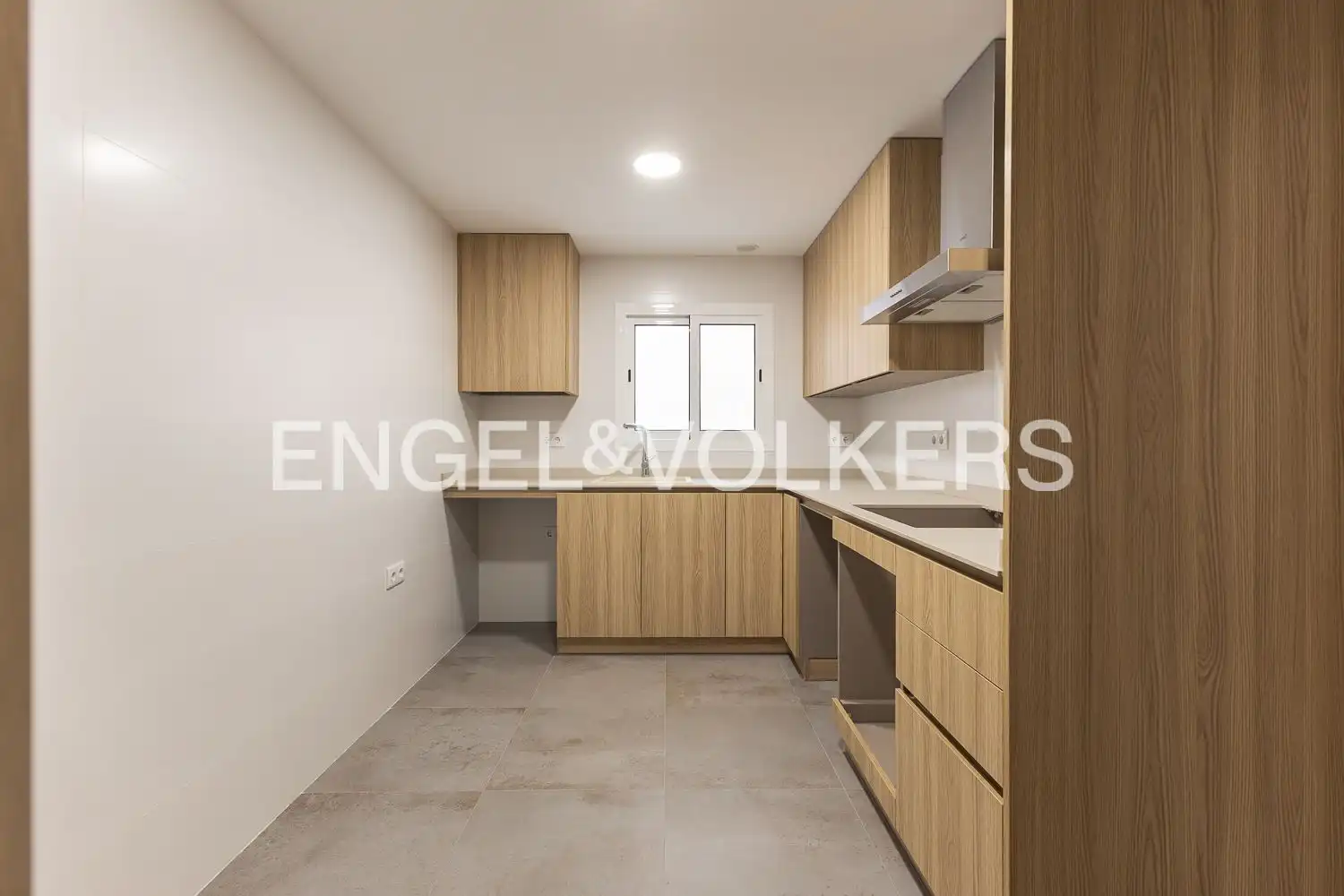 Cocina de Piso de alquiler en Valencia con Calefacción y Balcón