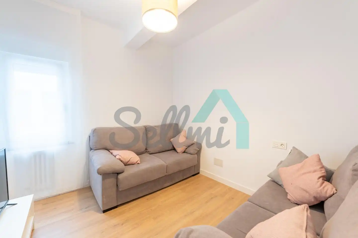 Flat for rent in De Gloria Fuertes, Masip