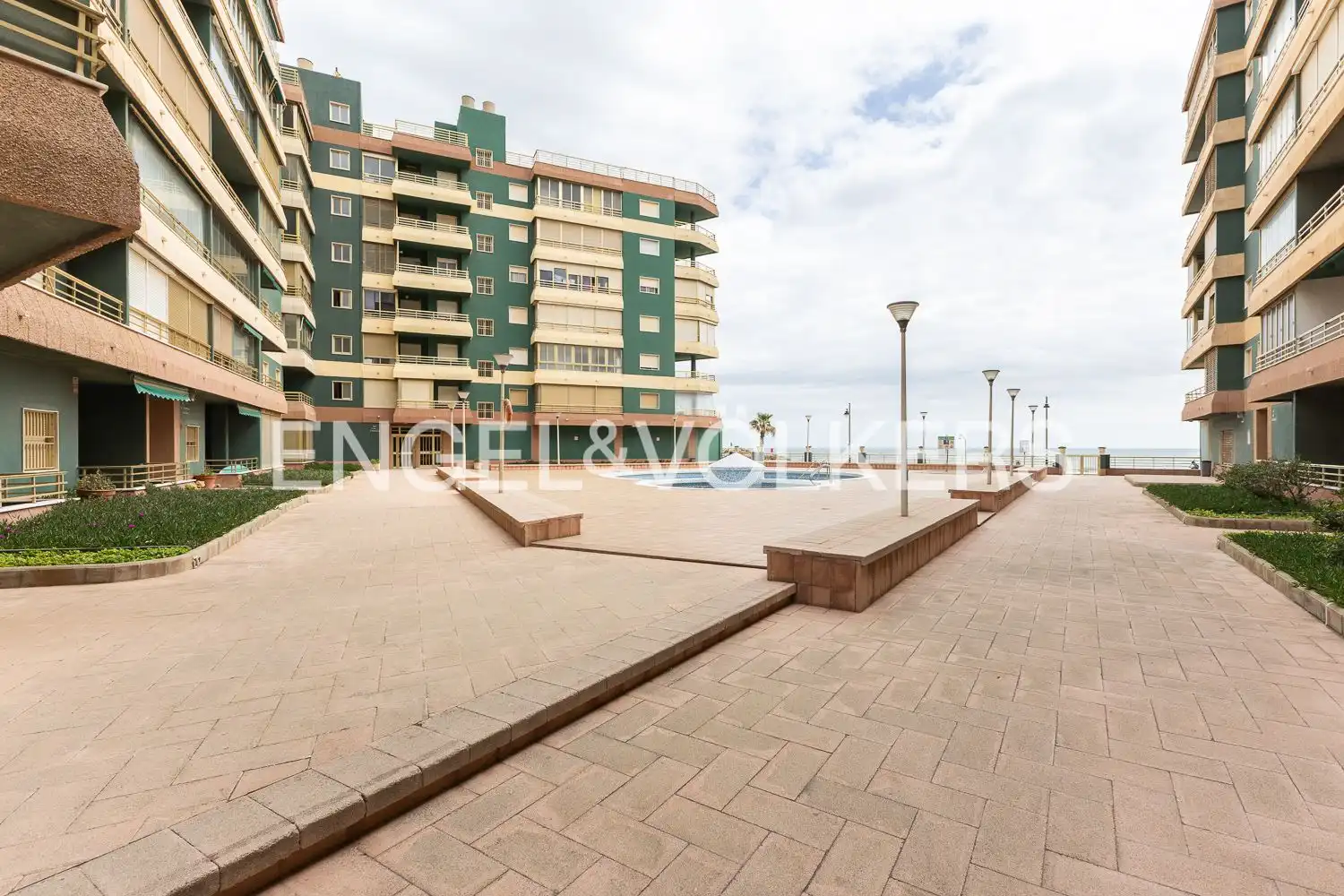 Exterior view of Flat for sale in Sueca  with Air Conditioner, Heating and Terrace