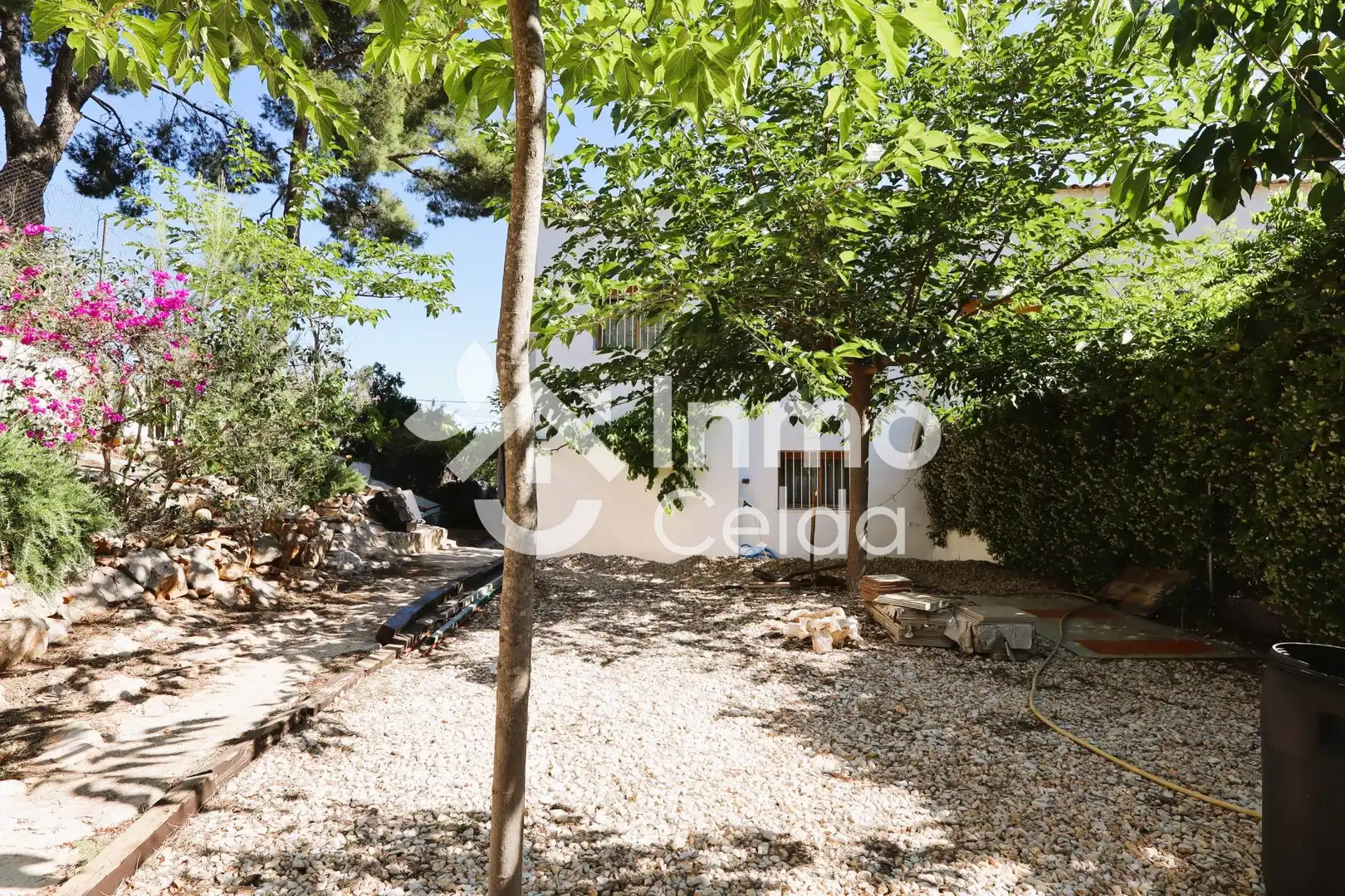 Casa adosada en venta en Chiva con Calefacción, Jardín privado y Terraza
