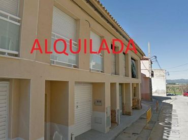 Casa aparellada en venda a C/ Camí de Valls