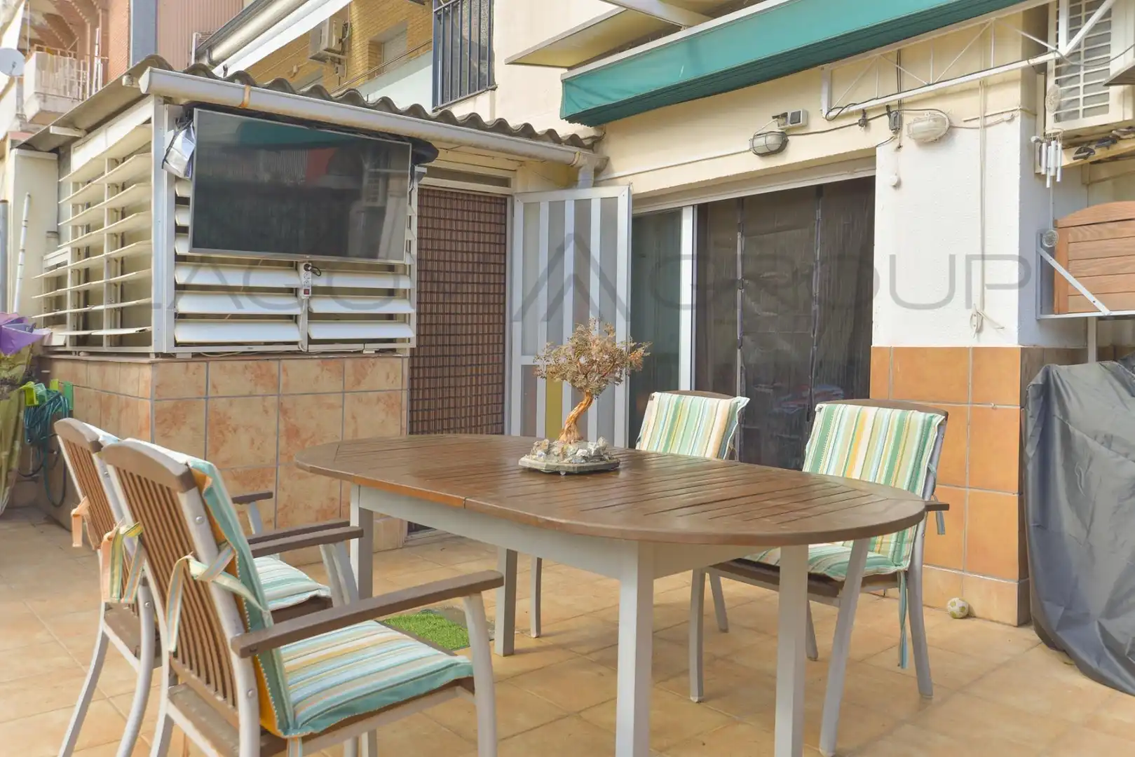 Terrasse von Wohnung zum Verkauf in Gavà mit Klimaanlage, Heizung und Privatgarten