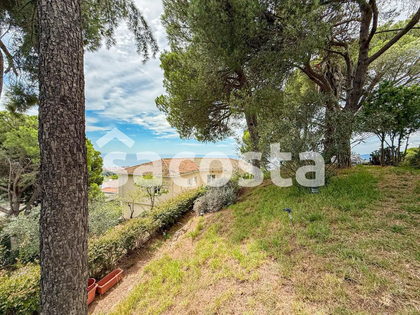 Haus oder Chalet zum Verkauf in Lloret de Mar mit Klimaanlage, Heizung und Privatgarten