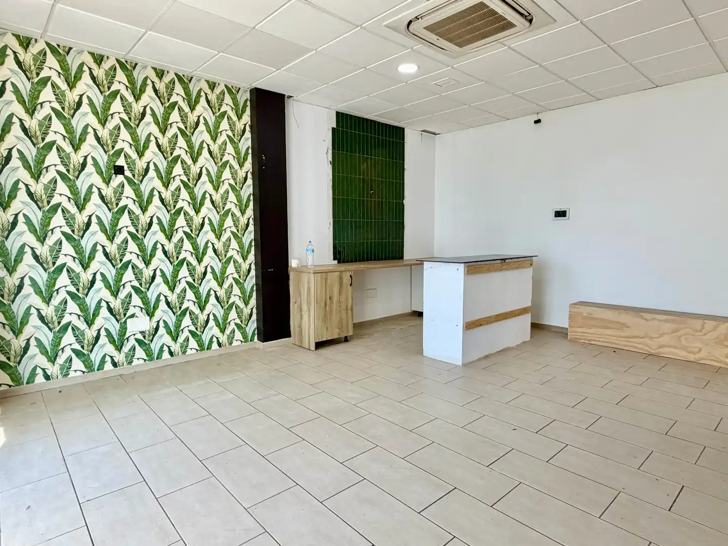 Commercial properties for rent in Playa Bajadilla - Puertos