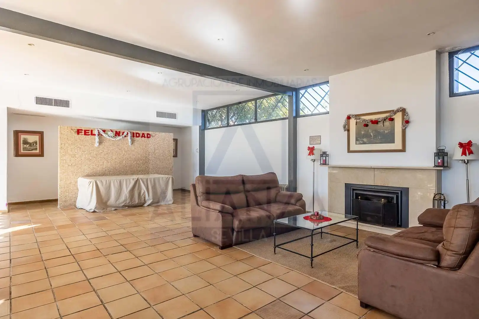Houses for sale in Valencina de la Concepción  with Air Conditioner, Private garden and Community pool