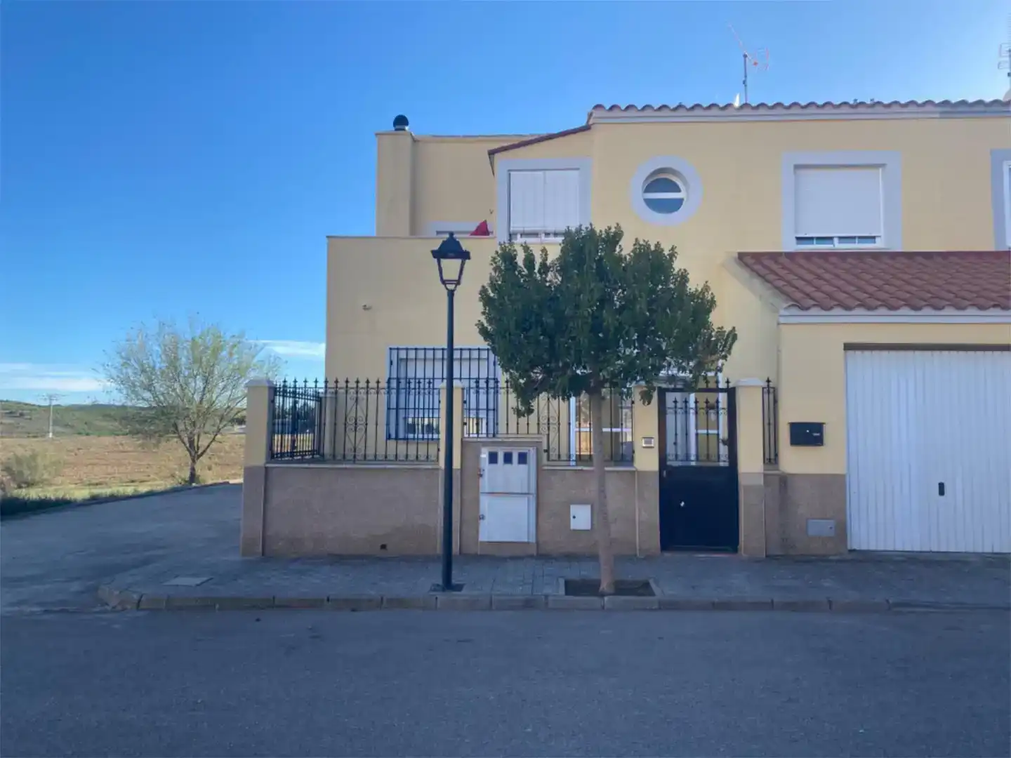 Vista exterior de Casa o chalet en venta en San Pedro con Piscina y Balcón