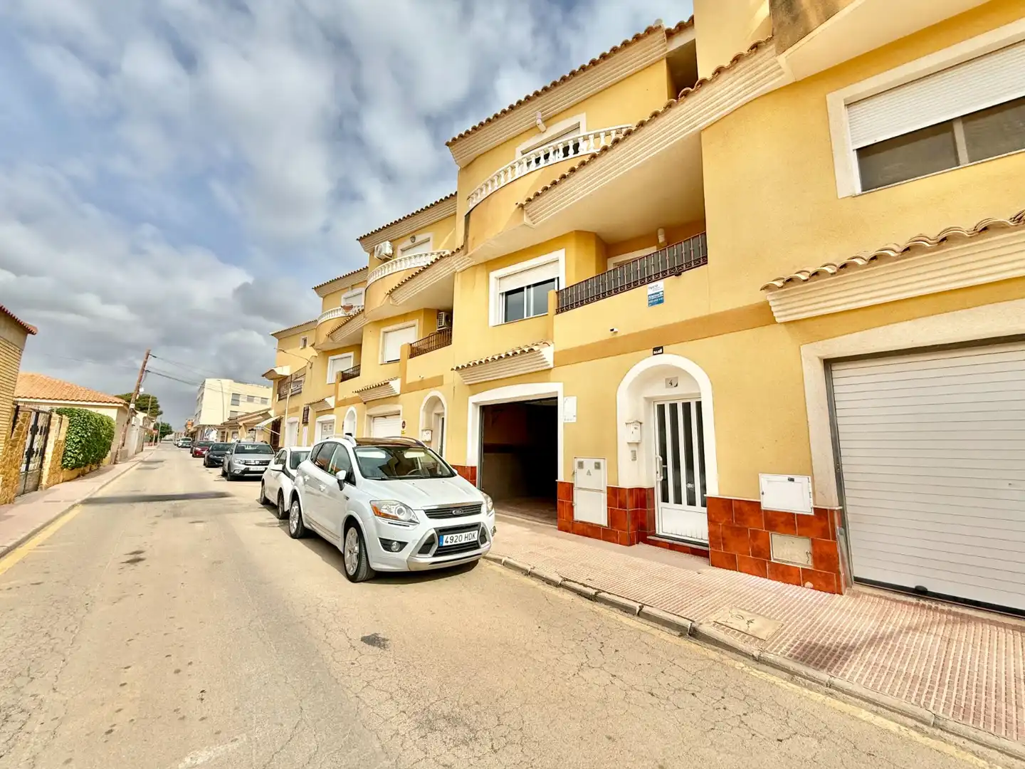 Vista exterior de Casa o xalet en venda en Los Alcázares amb Aire condicionat, Terrassa i Traster