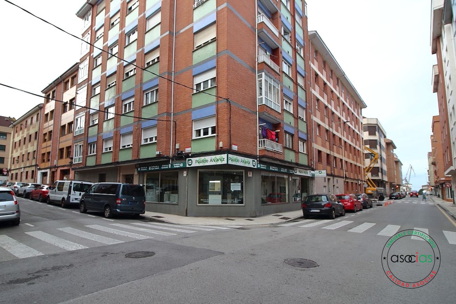 Vista exterior de Local en venda en Gijón 