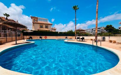 Piscina de Apartament en venda en Orihuela amb Aire condicionat, Piscina i Moblat