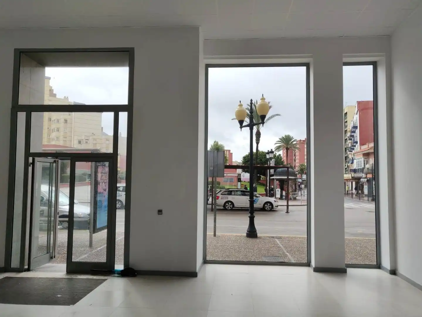 Local de lloguer en La Línea de la Concepción