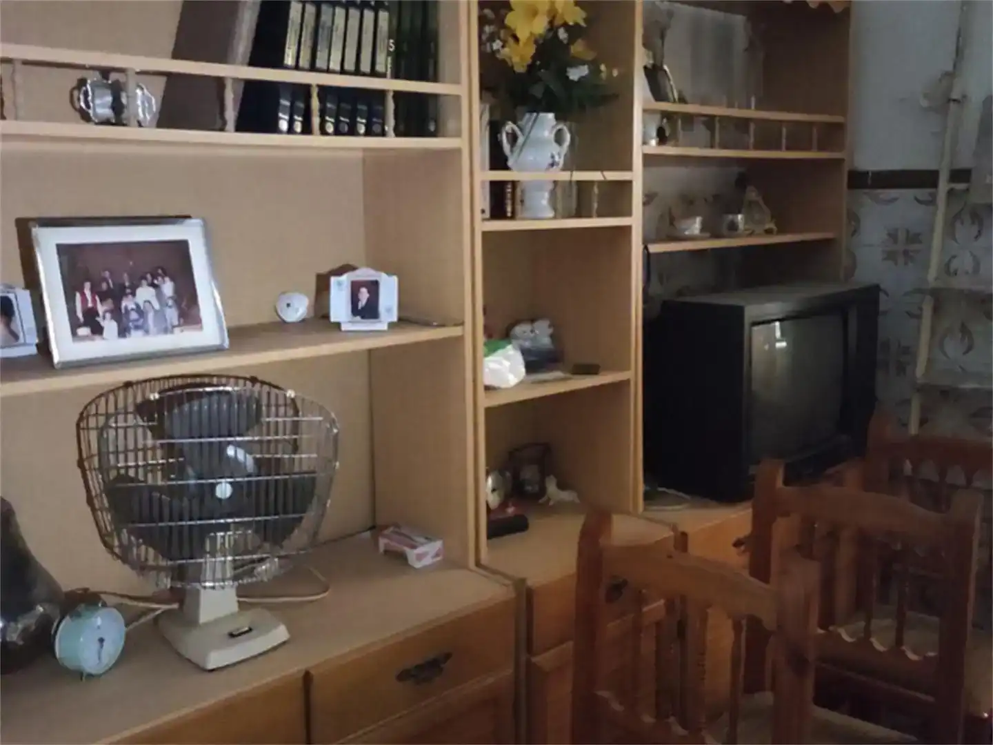Sala d'estar de Finca rústica en venda en Almoharín amb Balcó