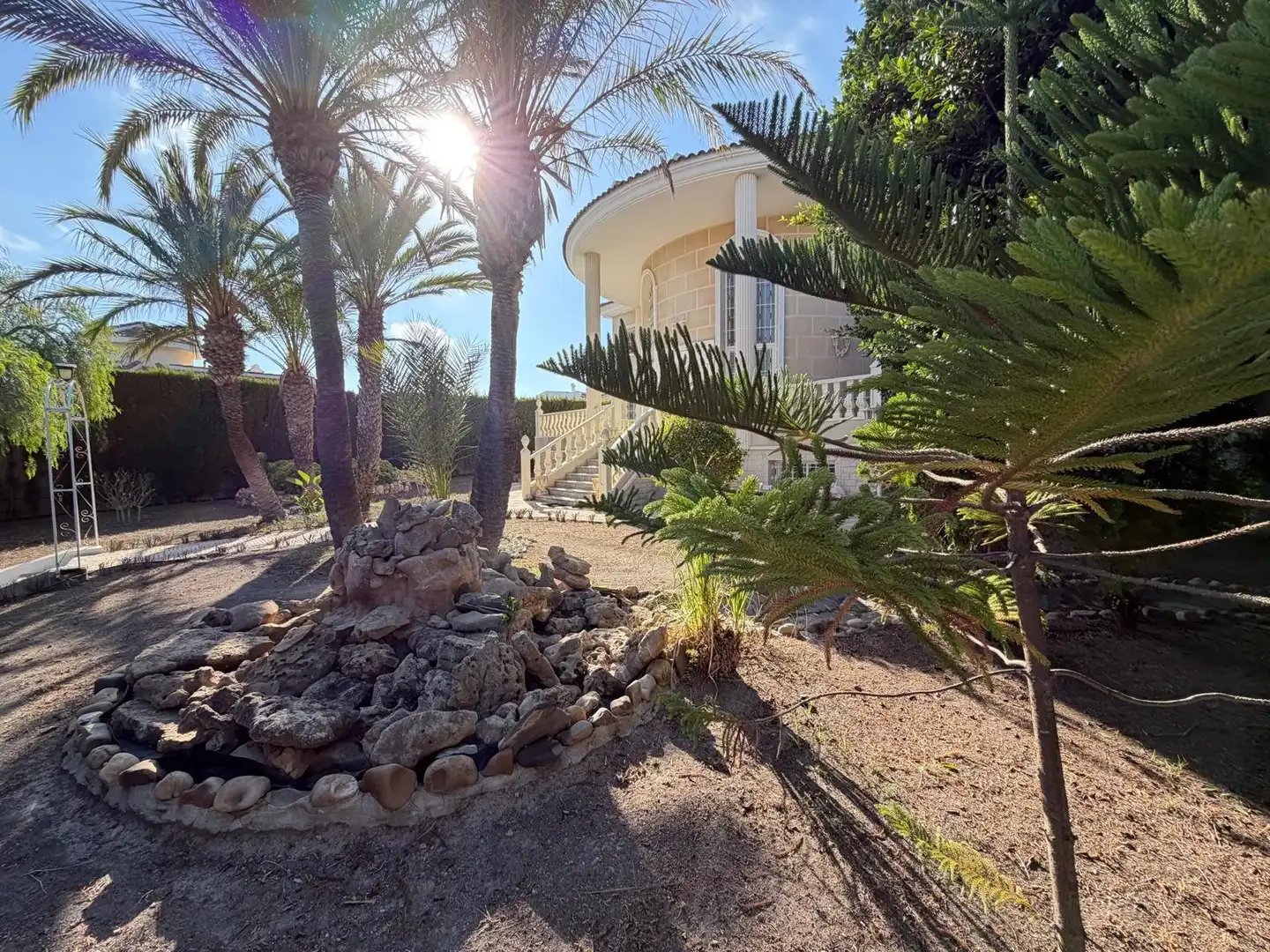 Vista exterior de Casa o xalet en venda en Rojales amb Aire condicionat, Calefacció i Jardí privat