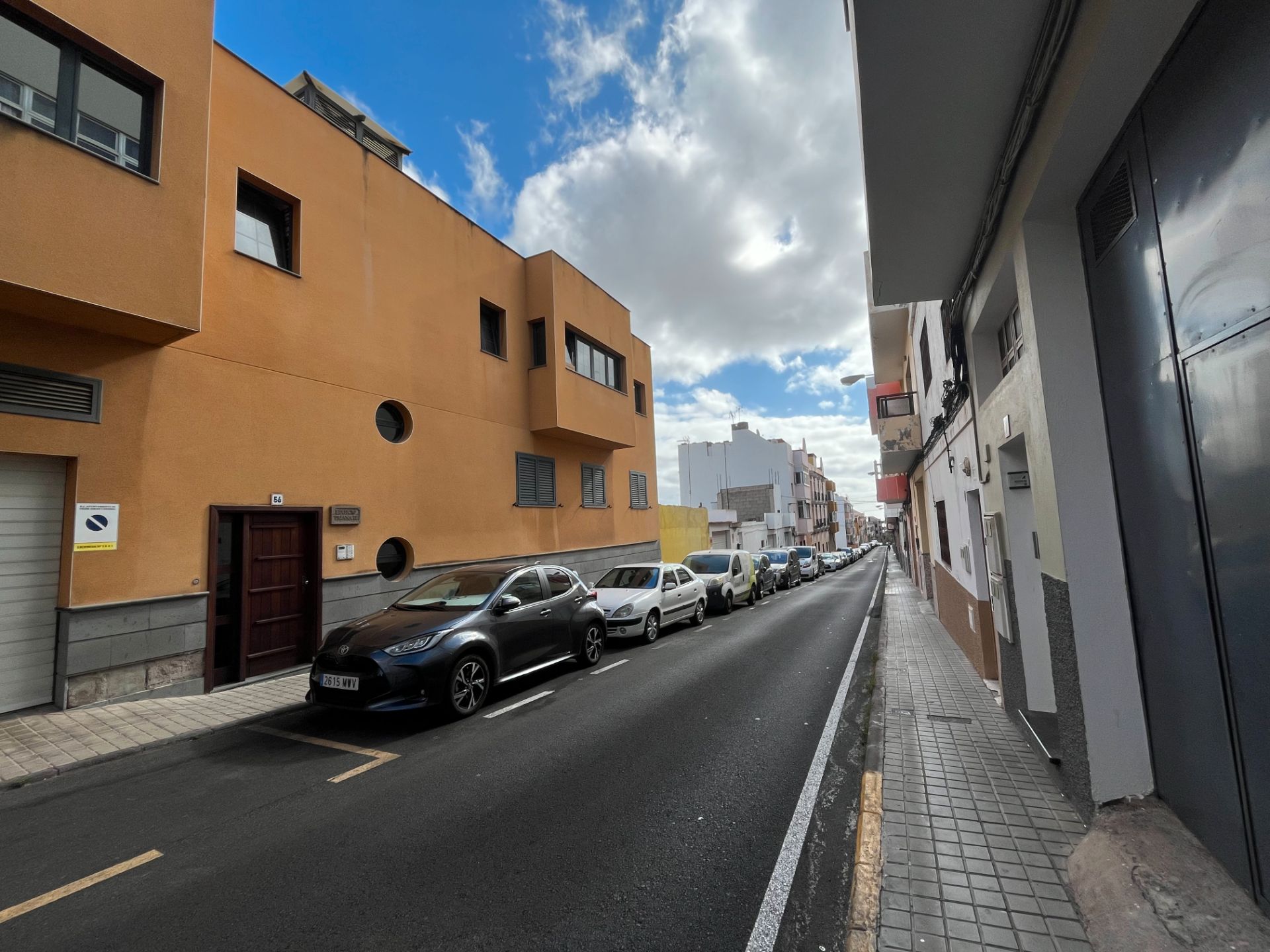 Vista exterior de Piso en venta en Telde con Trastero, Microondas y Internet