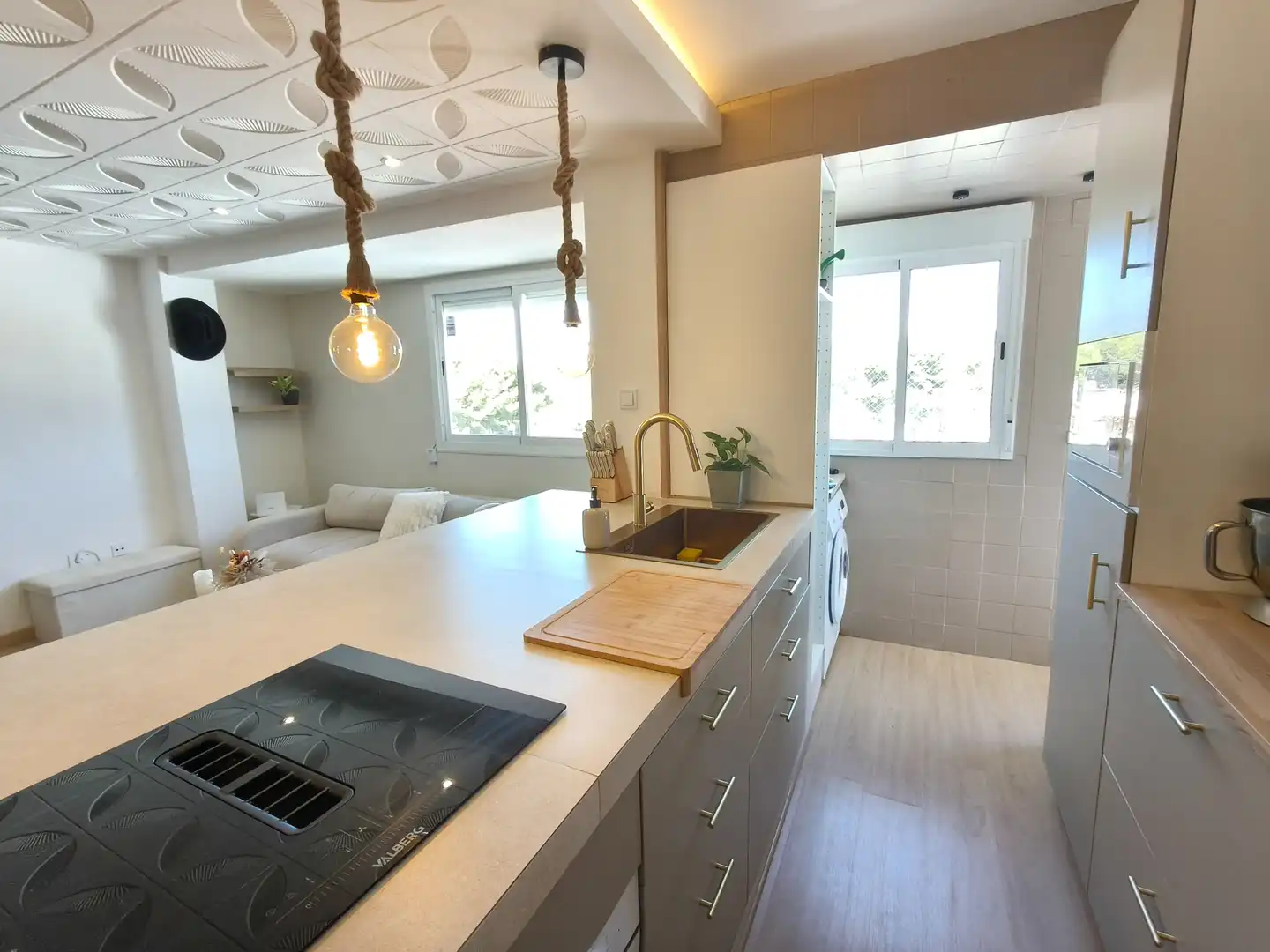 Kitchen of Flat for sale in Alborache  with Balcony