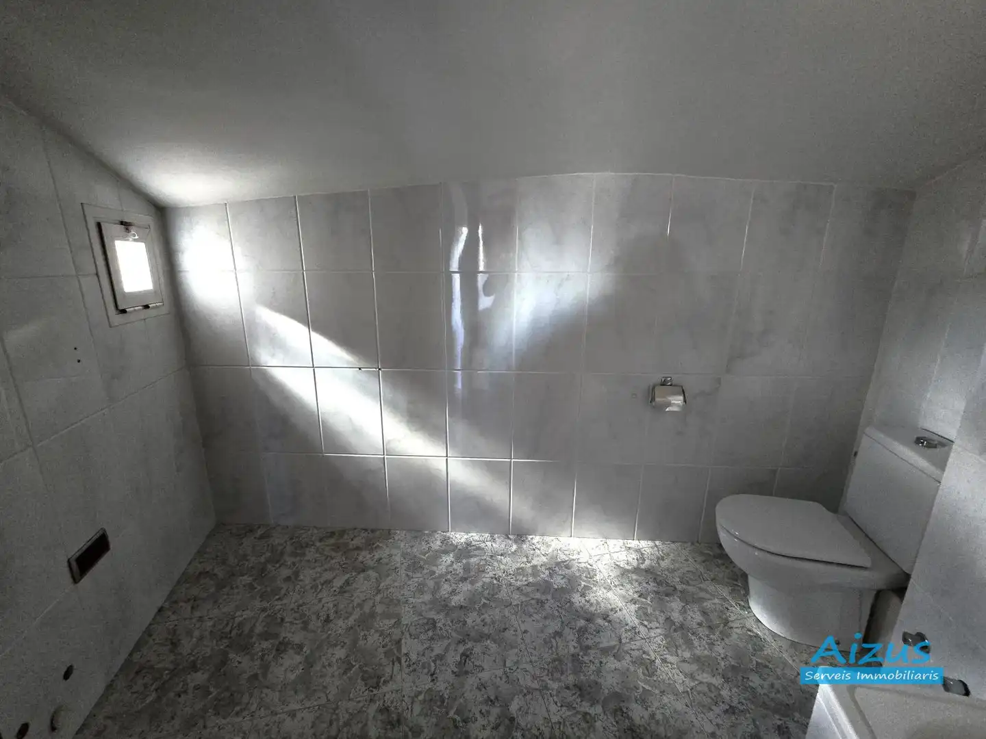 Baño de Dúplex en venta en Rubí con Parquet, Terraza y Balcón