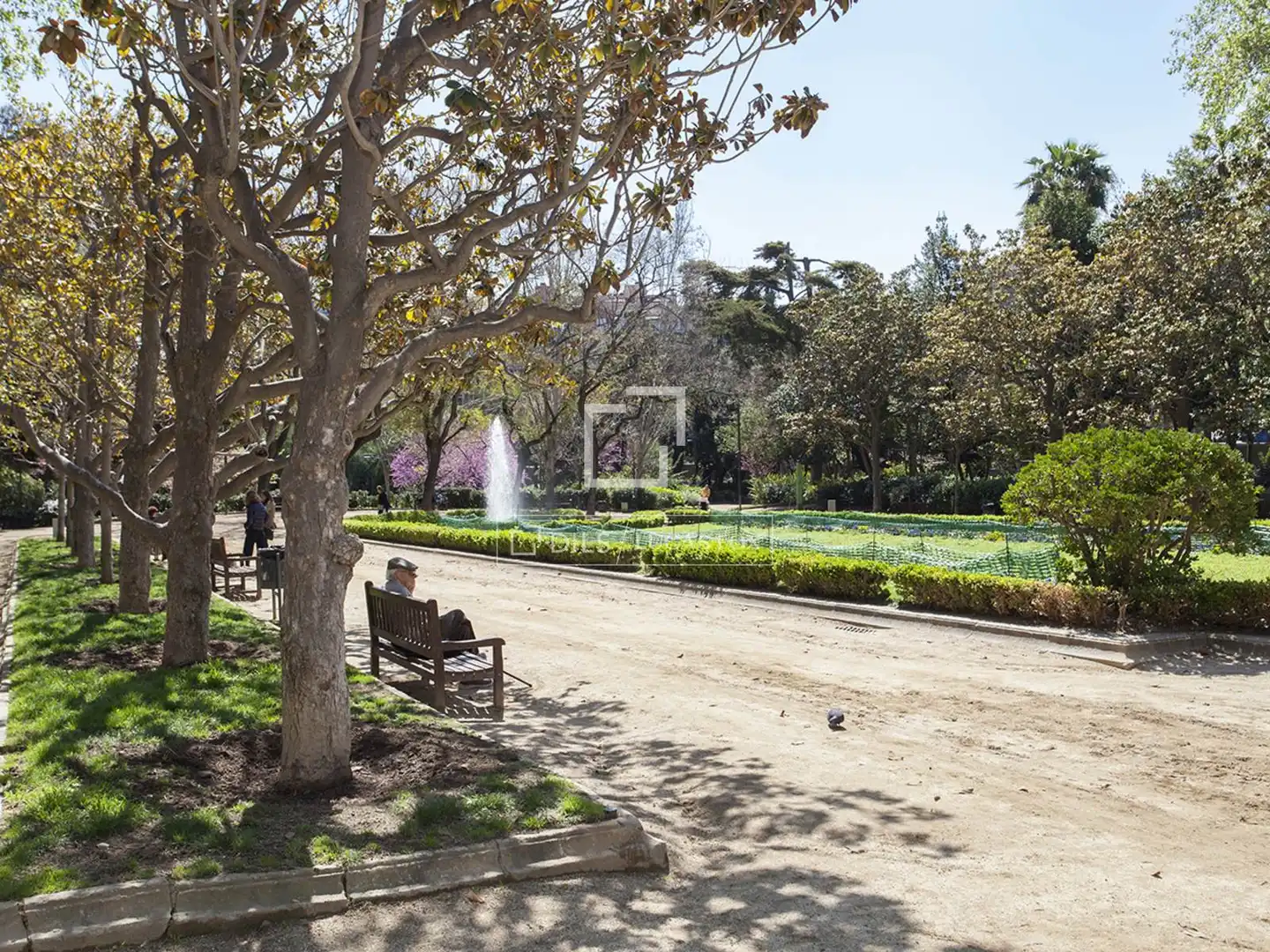 Garden of Flat for sale in Barcelona  with Air Conditioner and Heating