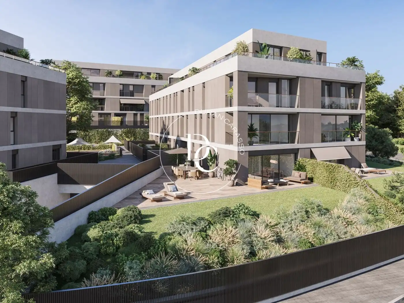 Vista exterior de Dúplex en venda en Sitges amb Jardí privat, Terrassa i Traster