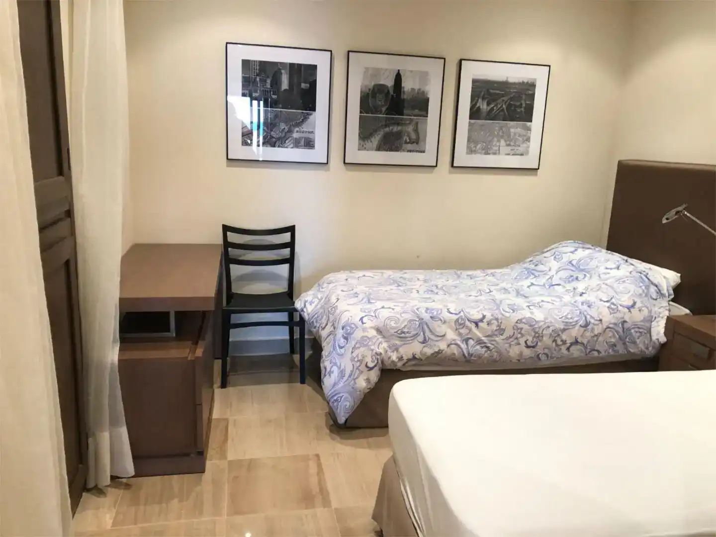Schlafzimmer von Wohnung zur Miete in Estepona mit Klimaanlage, Privatgarten und Abstellraum